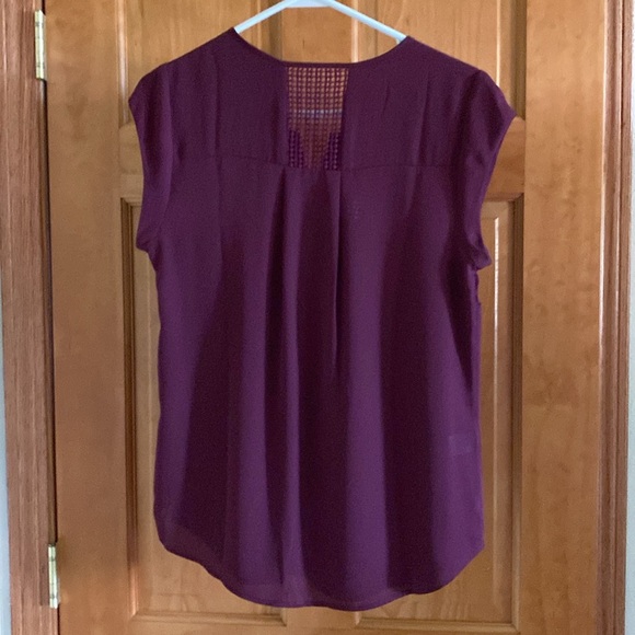 Blouse - Picture 2 of 4